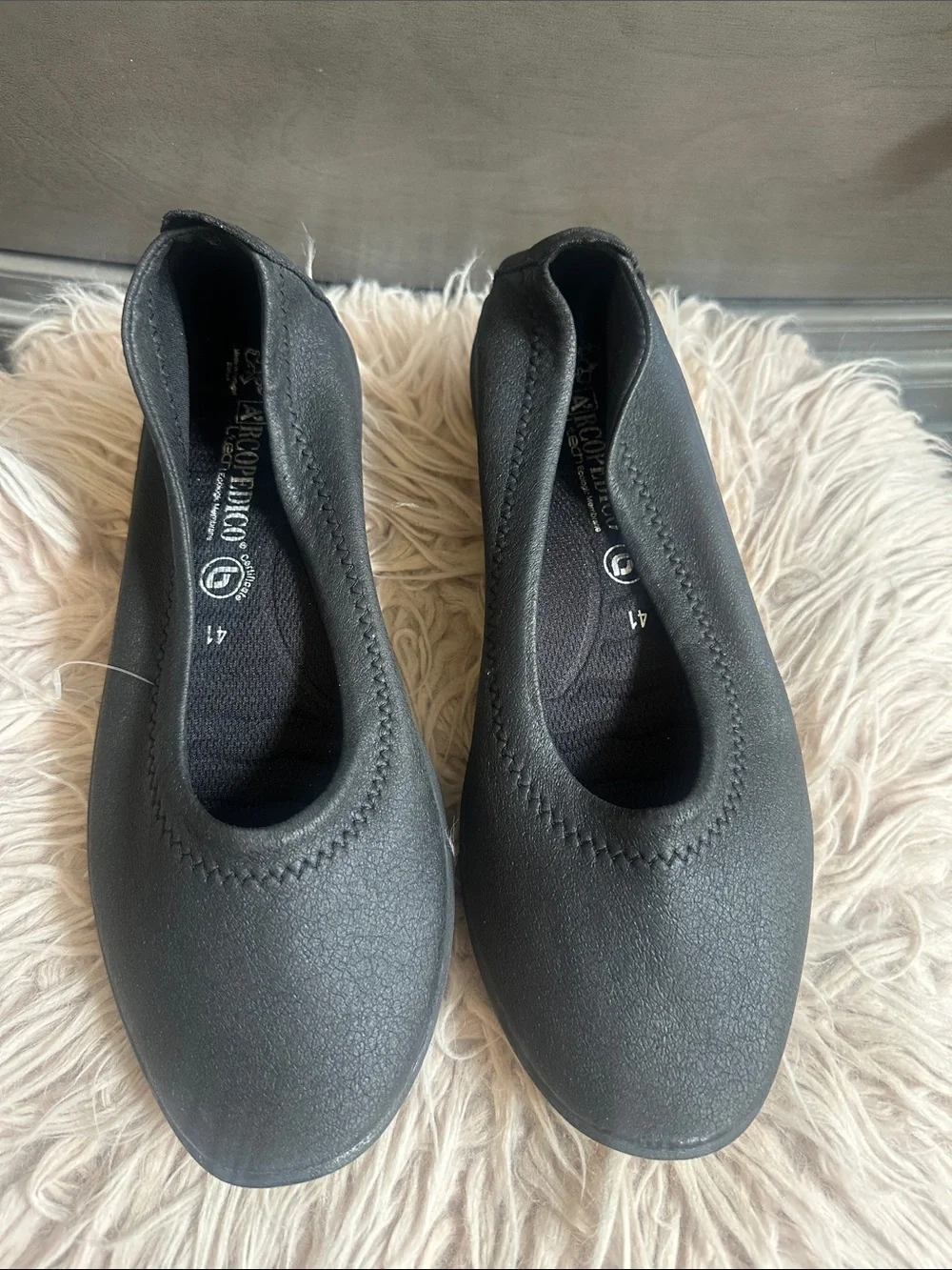 Arcopedico Black Slip-On Comfort Flats